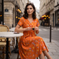 🔥 50% DESCONTO ✨ Vestido de Flores com Decote em V 👗 Corte que Emagrece e Bolsos Ocultos para Conforto Diário